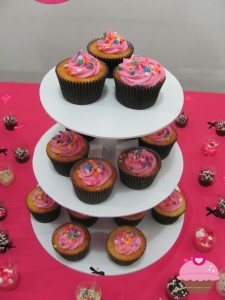 Torre de cupcakes de limão