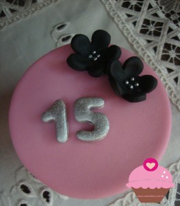 Cupcakes para festa de 15 anos