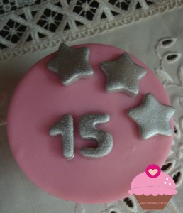 Cupcakes para festa de 15 anos
