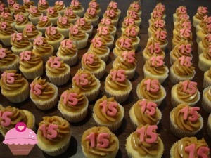 Mini cupcakes para festa de 15 anos
