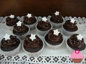 Cupcakes para aniversário da Simone