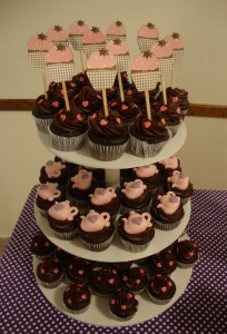 Torre de mini cupcakes