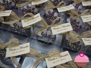 Cupcakes para lembrancinha Carla e Arnaldo