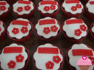 Cupcake lembrancinha Larissa