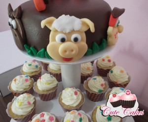 Torre de mini cupcakes Cocoricó