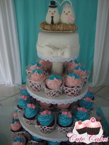 Torre de cupcakes Laiz e Marcel
