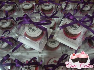 Mini cupcakes Monster High