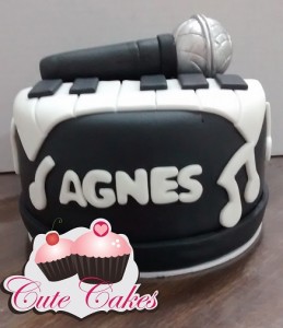 Debutante Agnes