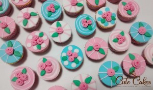 cupcakes decorados com flores