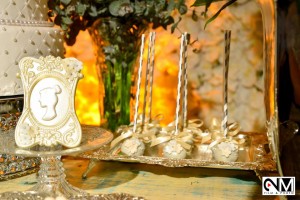 Mesa de doces decorados para casamento