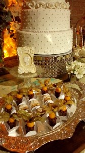 Mesa de doces decorados para casamento