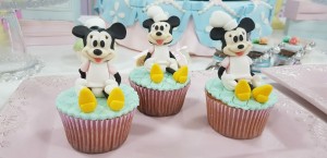 doces decorados no tema Minnie Confeiteira