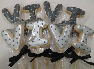 bolachas decoradas para 30 anos