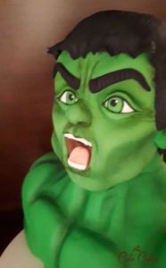 bolo esculpido do Hulk