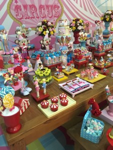 doces decorados circo rosa