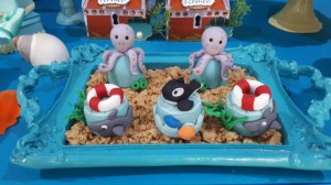 doces decorados no tema fundo do mar