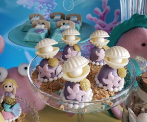 doces decorados no tema sereia