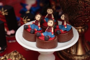 doces decorados mulher aranha / homem aranha