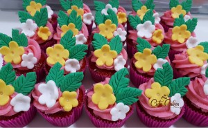 doces decorados no tema Tropical