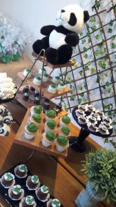 doces decorados no tema panda