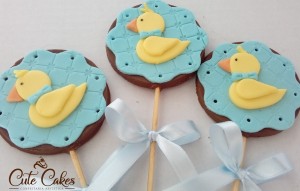 doces decorados no tema patinhos