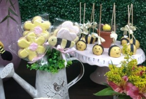 doces decorados abelhas abelhinhas
