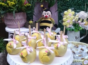 doces decorados abelhas abelhinhas