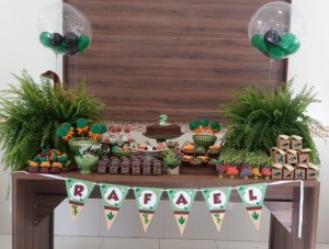 doces decorados dinossauros