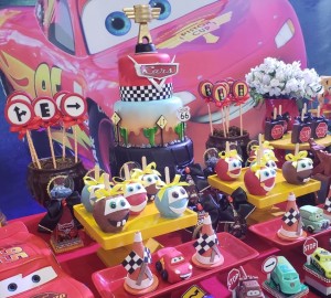 doces decorados Carros Disney