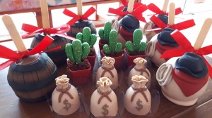 doces decorados no tema faroeste